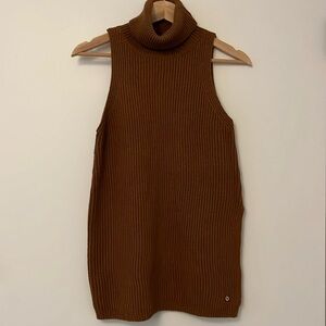 Beautiful camel vest turtleneck